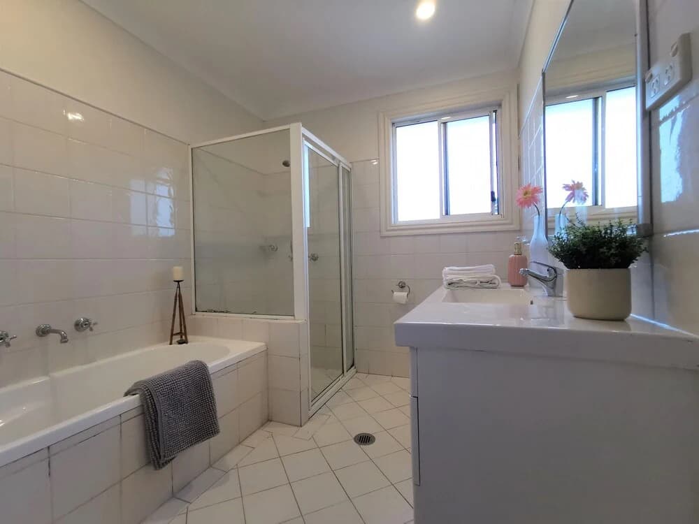 Comfy 4 Bedroms Corner House - photo 8