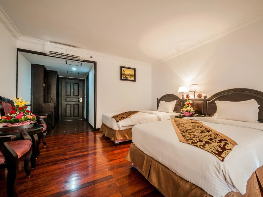 Smiling Hotel - photo 2