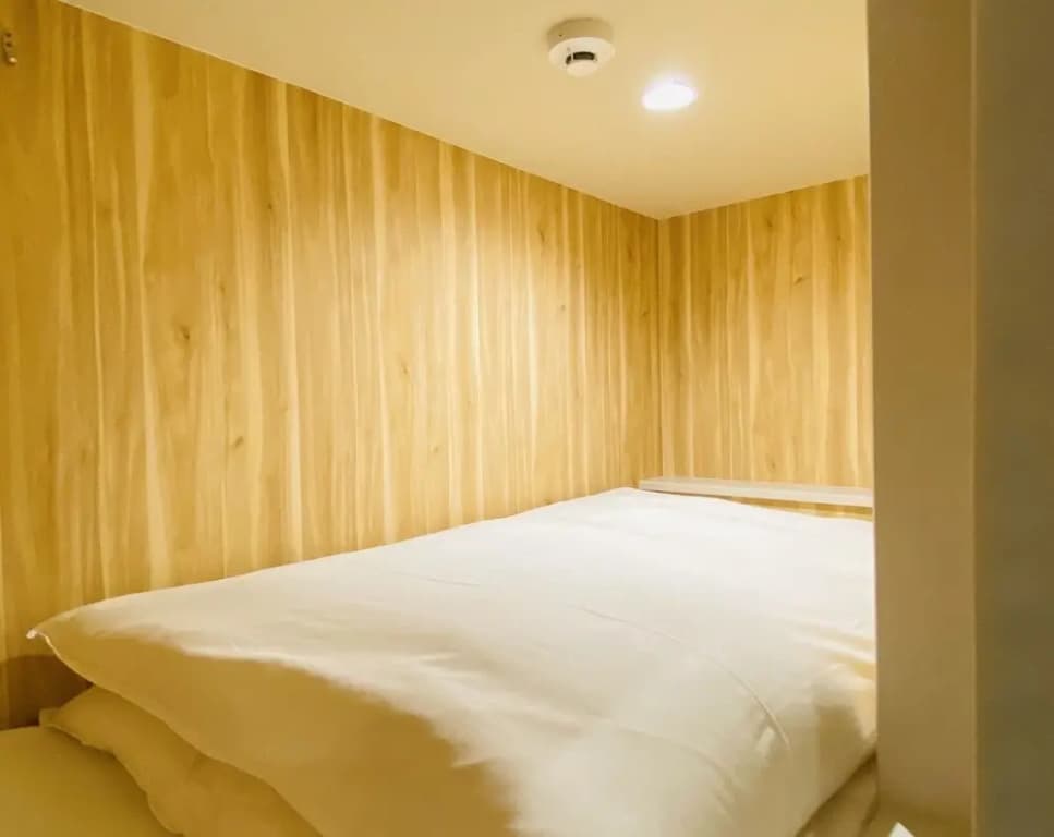 bnb+ Osaka Shinsaibashi - Hostel - photo 4