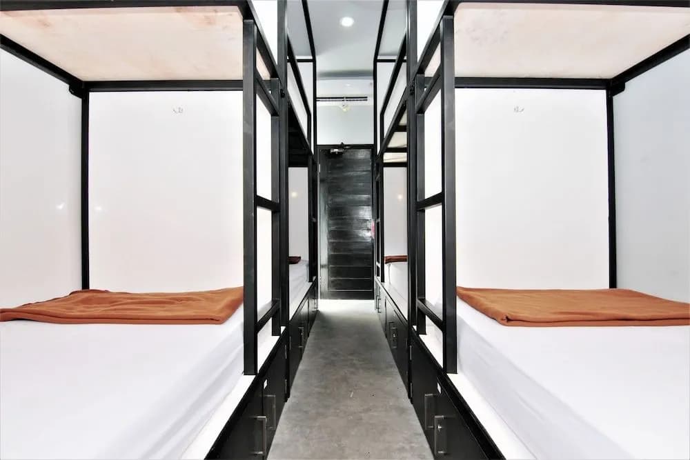 ZEN Hostel Jalan Patimura Legian - photo 22