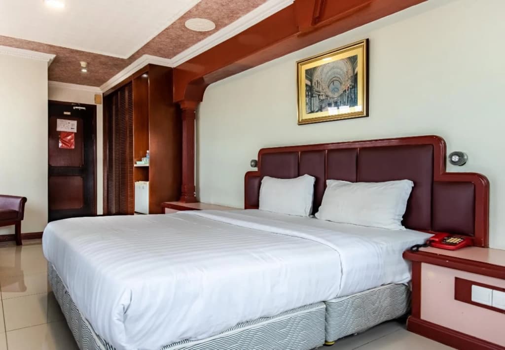 The Dream Hotel - photo 4