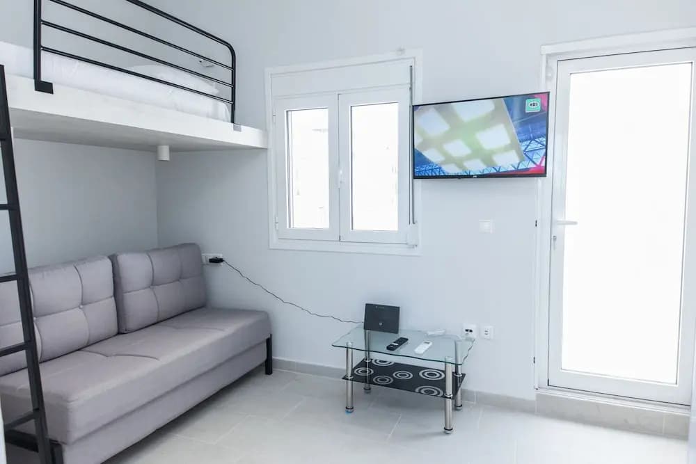 Modern Equipped Studio w View in Kipseli - photo 10