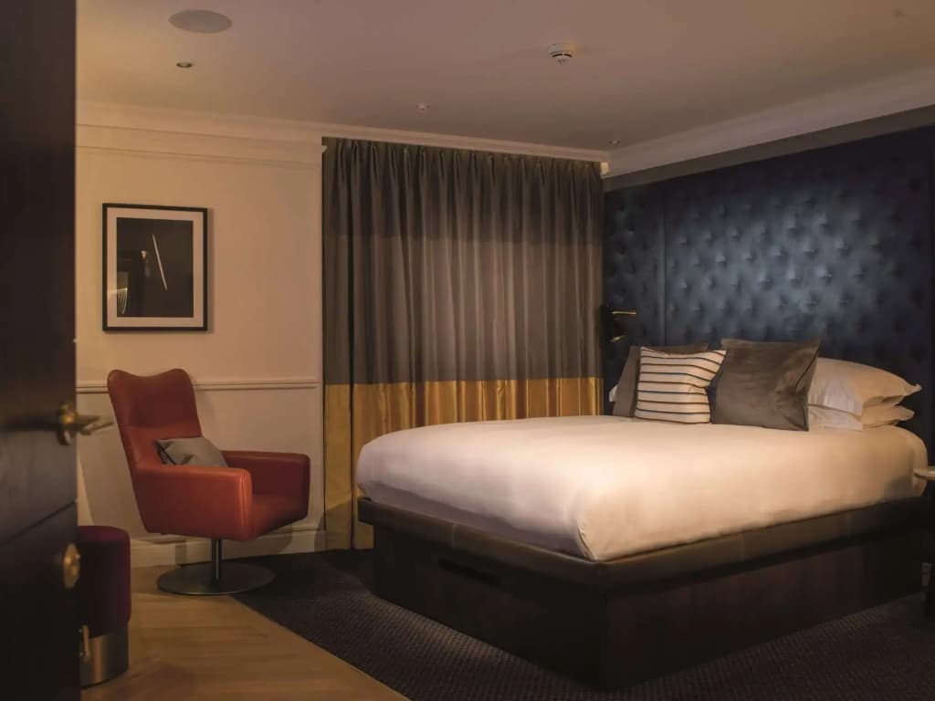 The Guardsman Hotel and Residences - photo 24