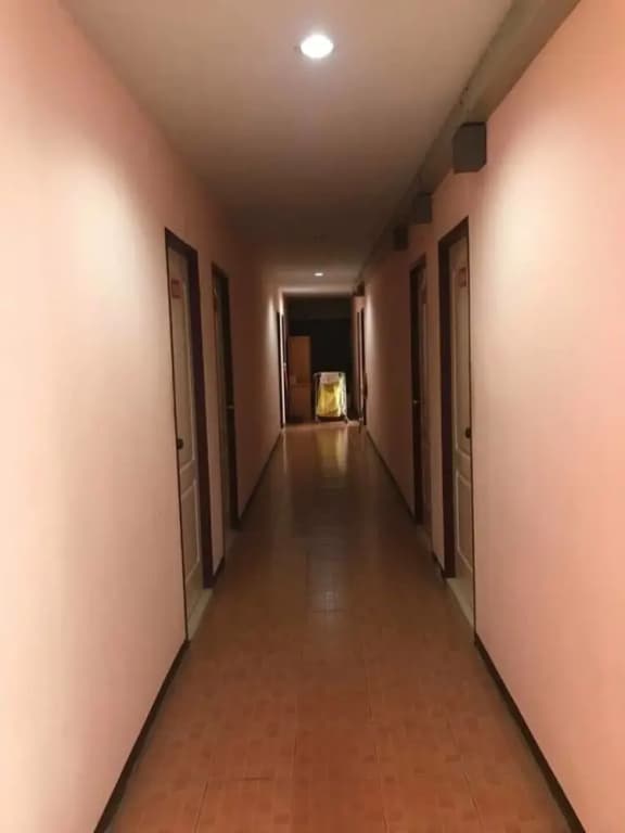 Watcharee Apartment - photo 3