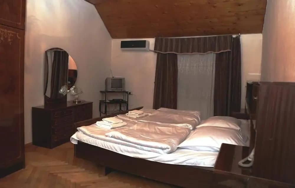Hotel Center - photo 2