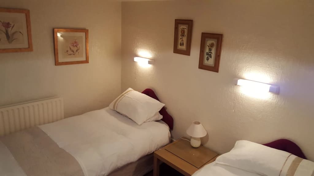 Sakura Edinburgh Guest House - photo 5