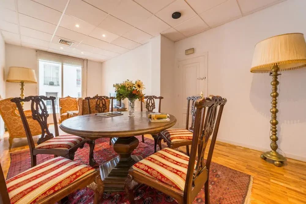 Retiro Apartment - photo 11