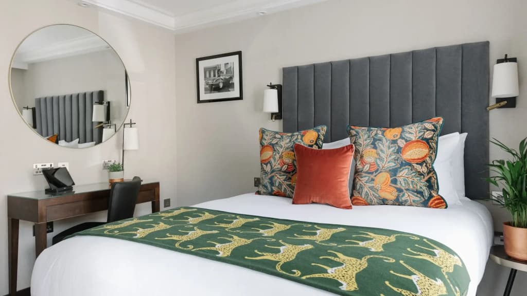 The Selwyn Hotel - photo 4