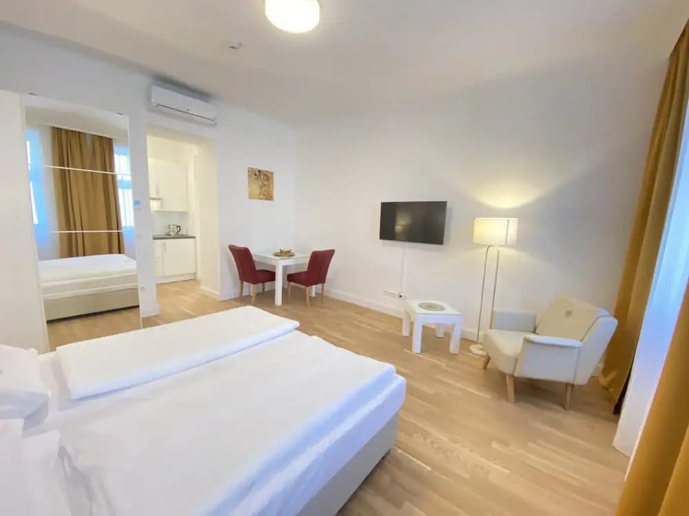 Steiner Residences Vienna Reumannplatz - photo 3