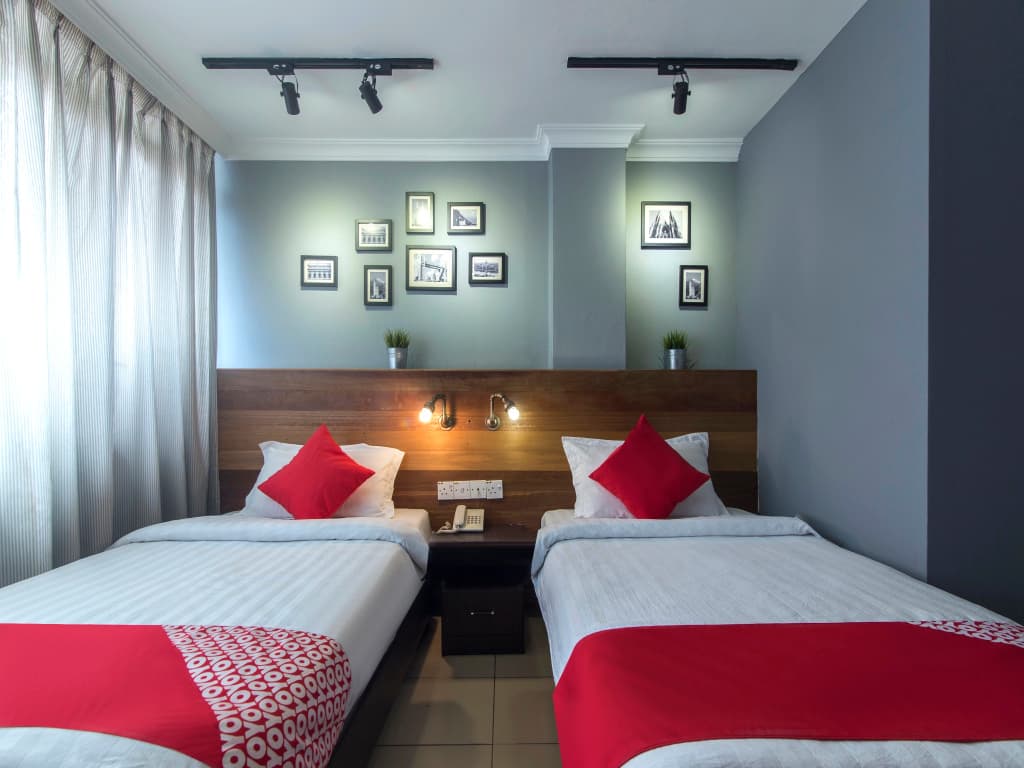 Super OYO 761 City Hotel - photo 19
