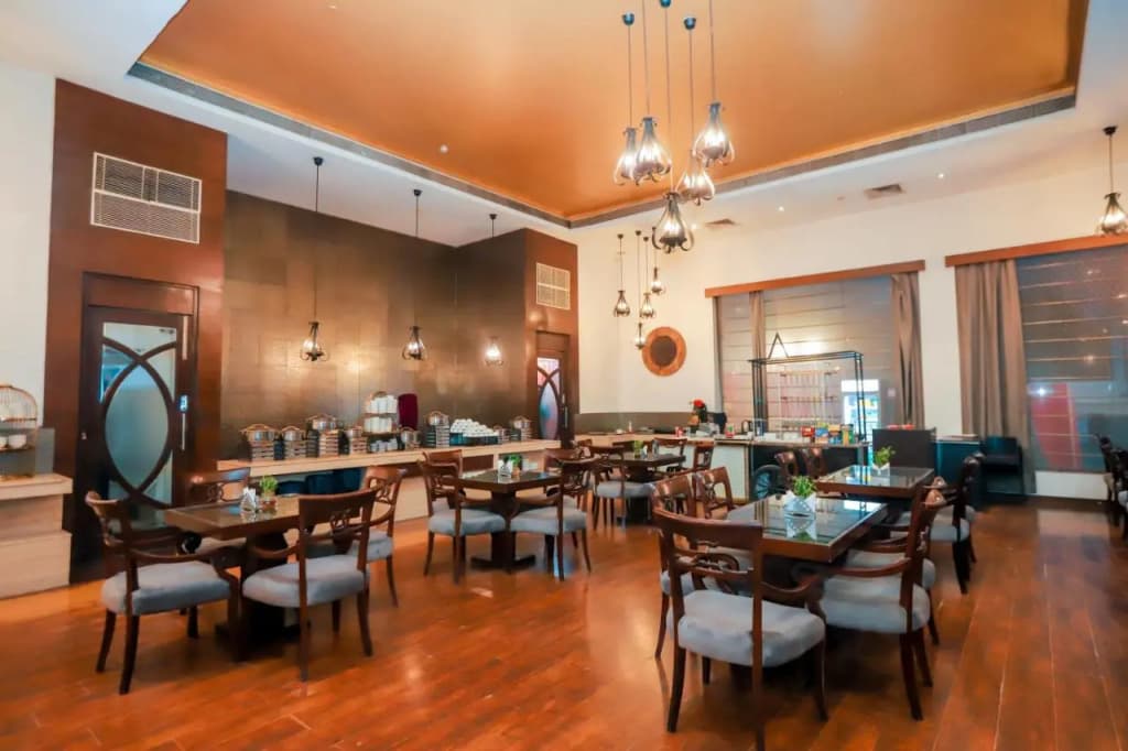 Bel-La Monde Hotel NH8 at 6km from IGI Airport Delhi - photo 25