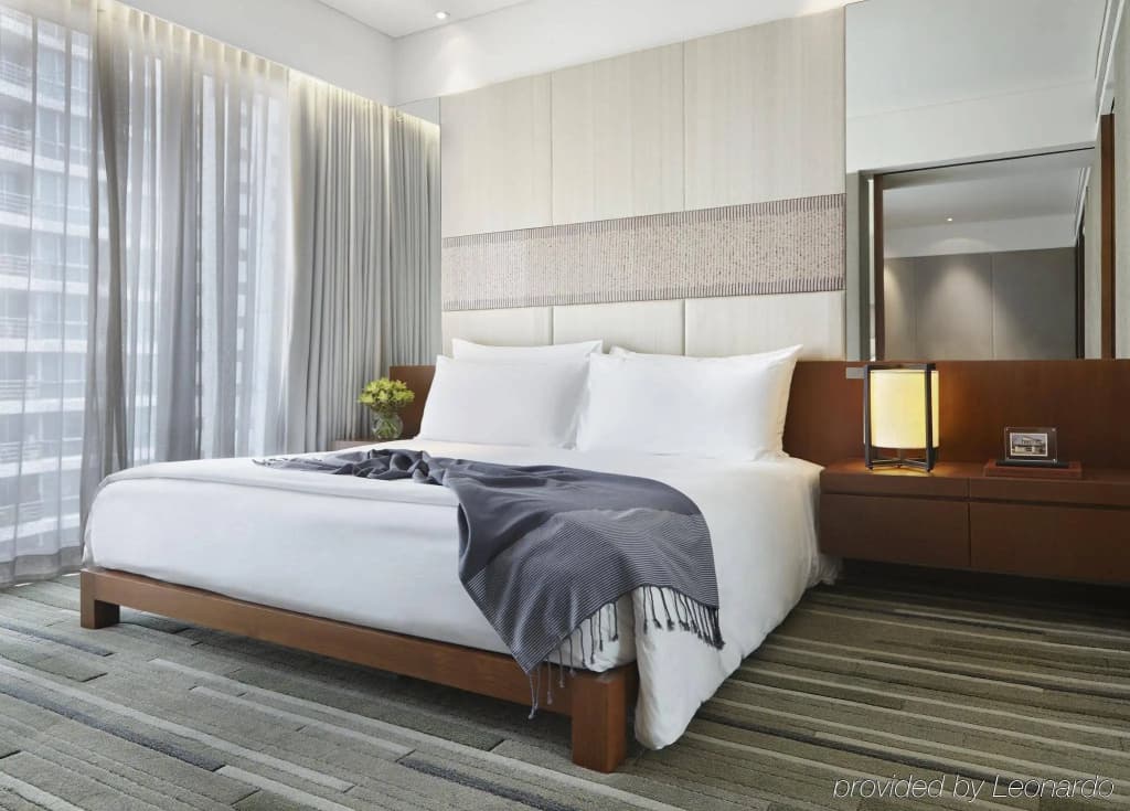 Hansar Bangkok Hotel - photo 6
