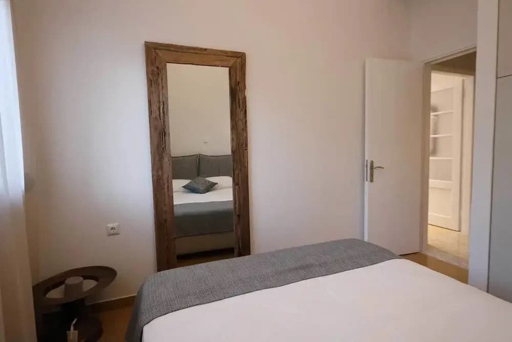 District Suites - photo 1