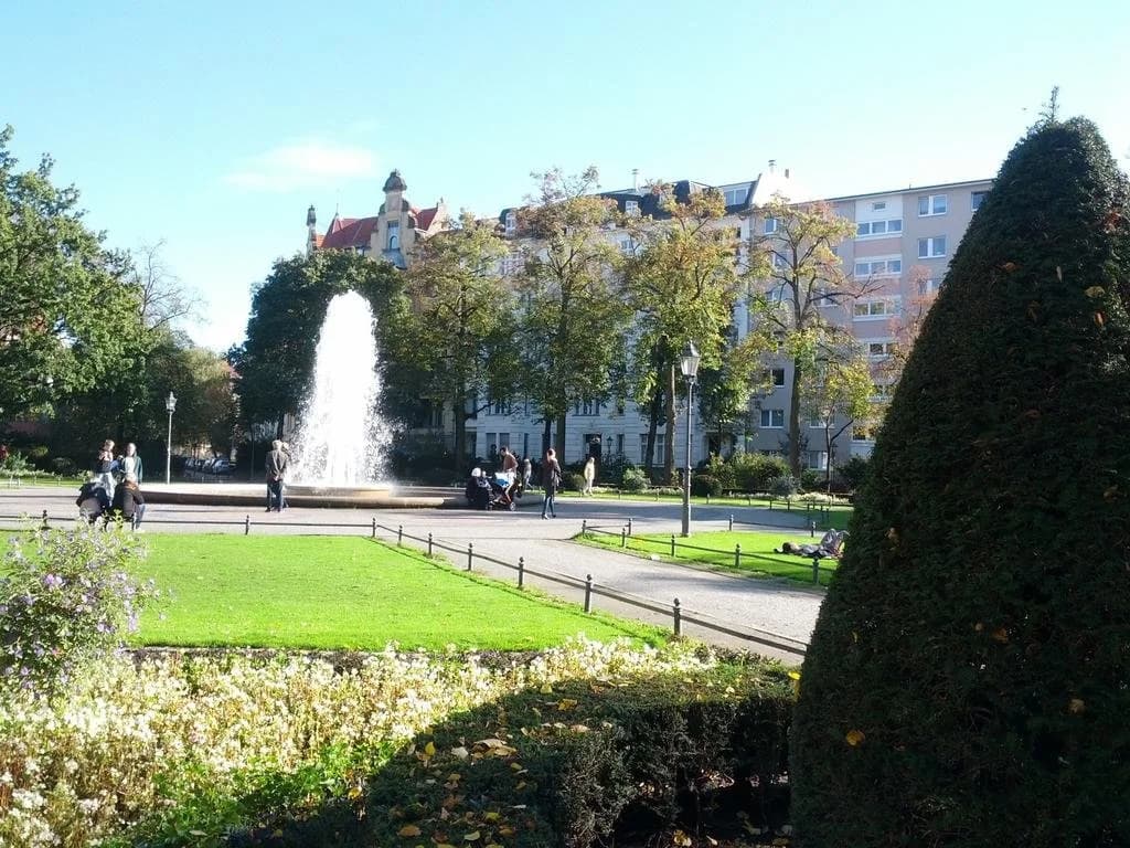 West Berlin Apartments - photo 12
