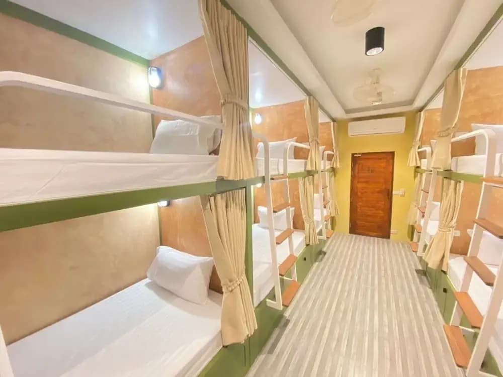 The Sierra Hostel Phuket - photo 4