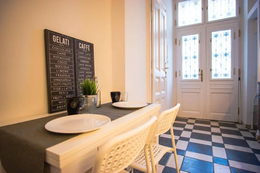 Budapest Heart Apartment - photo 18