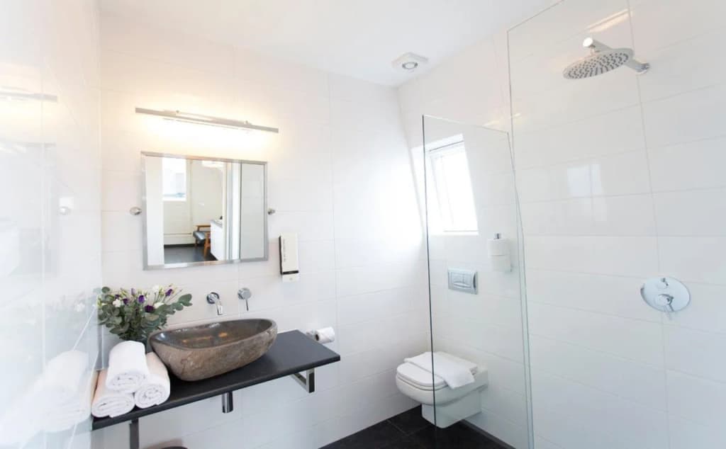 Quentin Canal House Hotel - photo 10