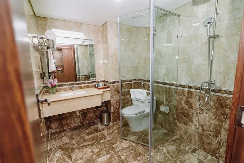 Legend Westlake Hotel - photo 10