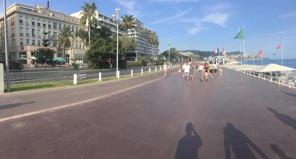 Studio carré d'or situé à 50 m de la plage - photo 15