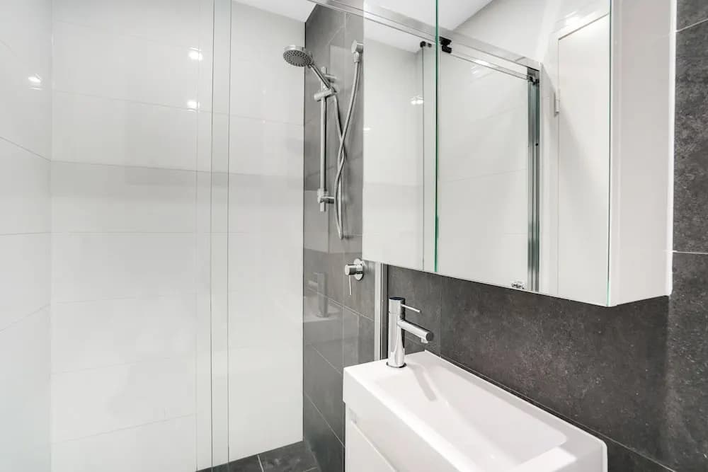 Coogee Studio Apartments - photo 8