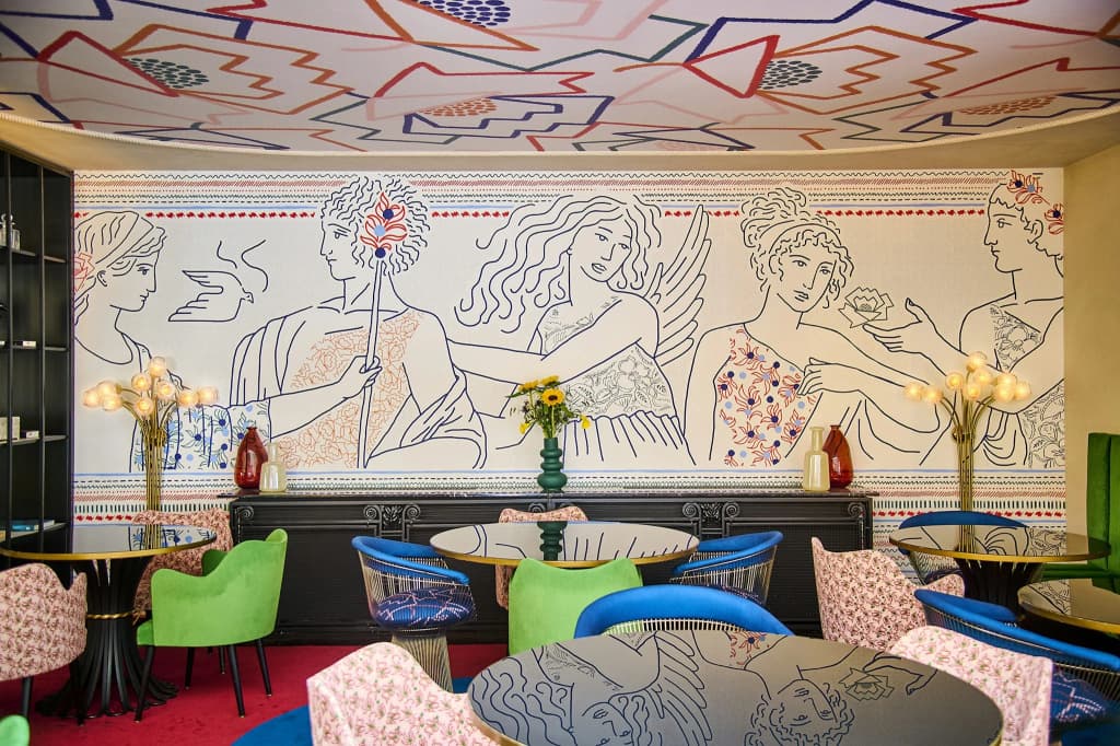 Hôtel du Rond-Point des Champs-Élysées - photo 26