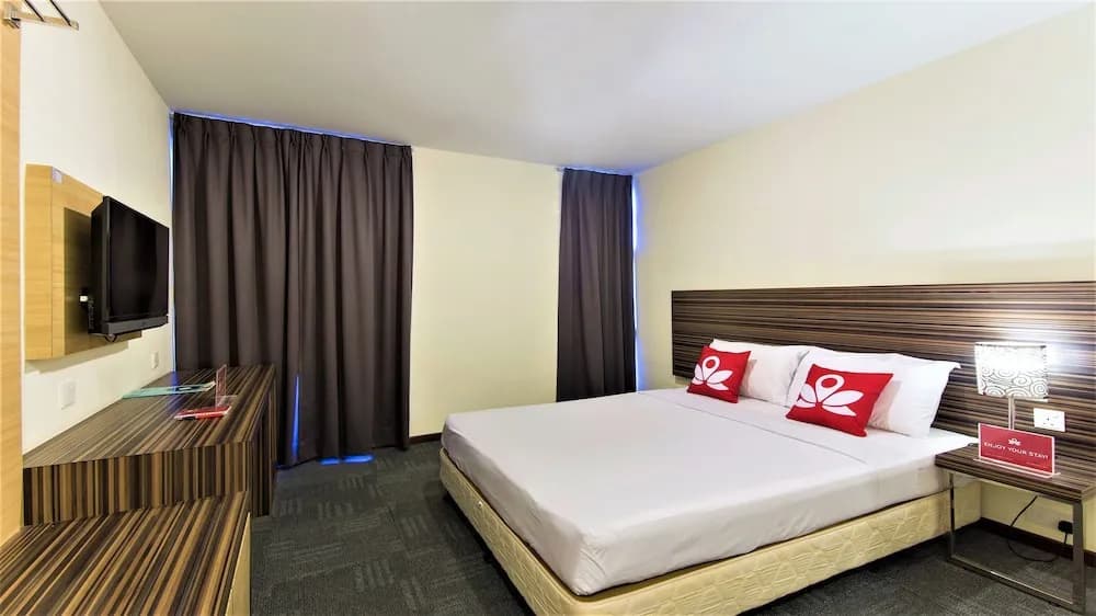 ZEN Rooms Basic Near I-City - photo 23
