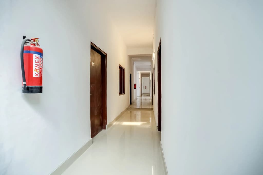 Hotel O Cozy - photo 16