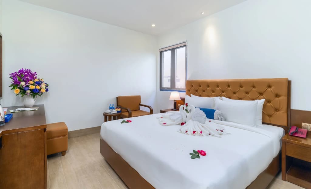 Sana Danang Beach Hotel - photo 5