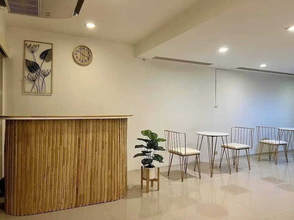 Comfy Crib Hostel 2 - photo 11