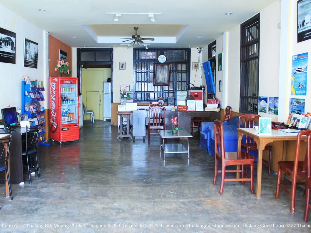 Thalang Guesthouse - photo 18