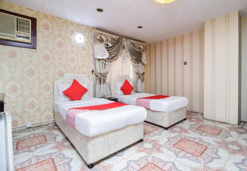 Lapaz Hotel by OYO Rooms - photo 6