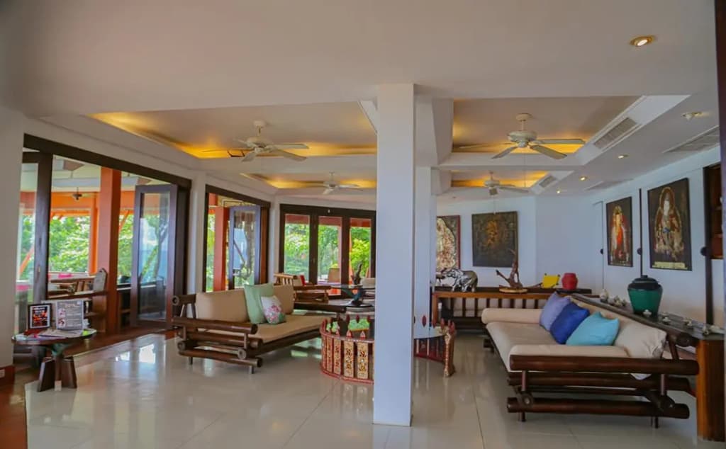 Mom Tri's Villa Royale - photo 32