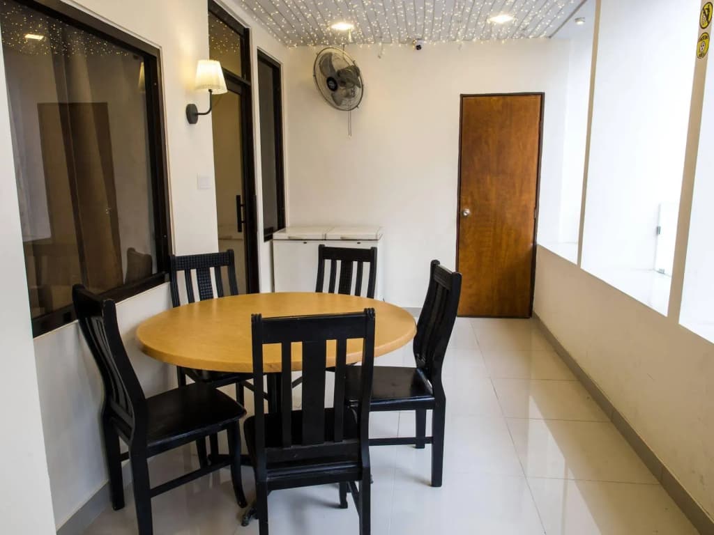 Goldbrick Hotel - photo 12