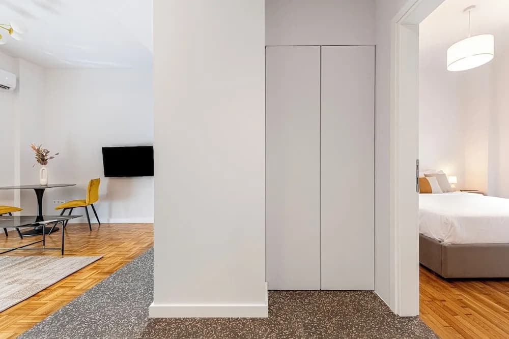 Phaedrus Living Luxury Flat Panormou - photo 6
