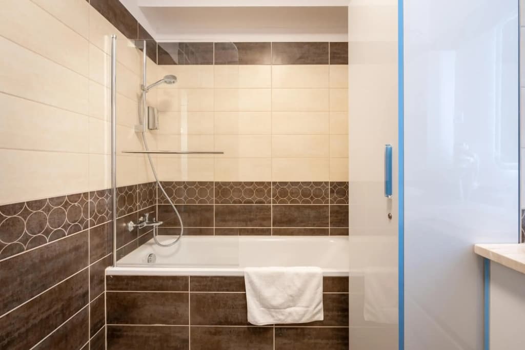 Orchid House Apartment - photo 8