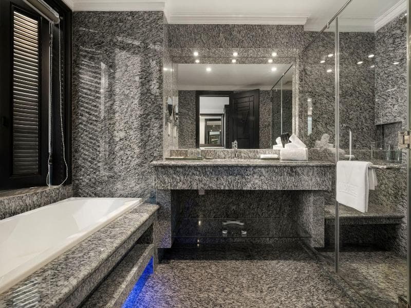 V-Hotel Da Nang Beach - photo 23