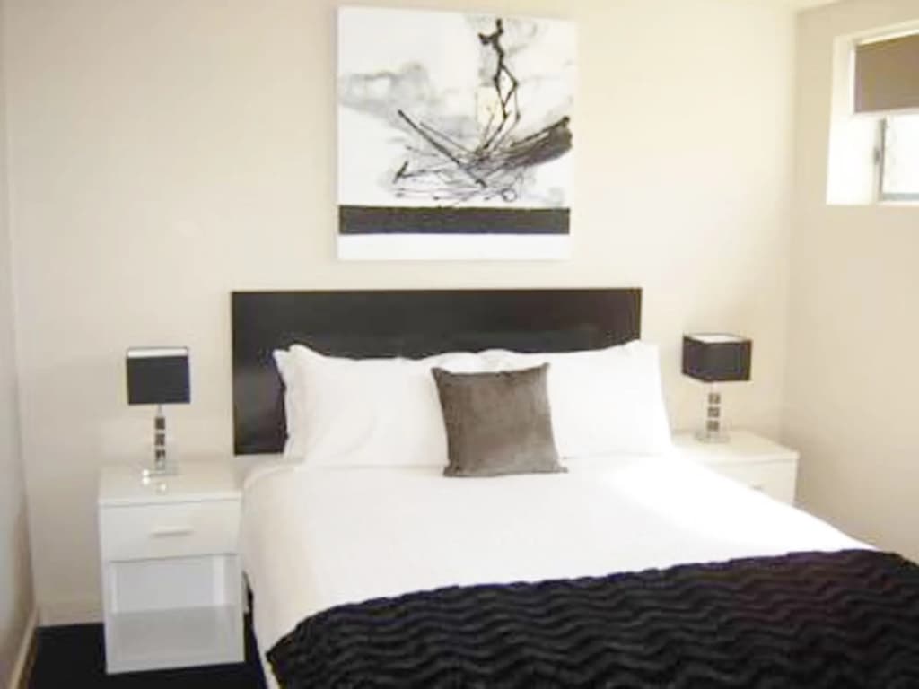Apartments on Chapman - photo 7