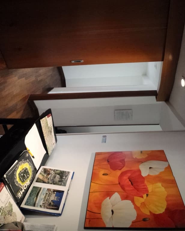 Emi's Guest House - photo 15