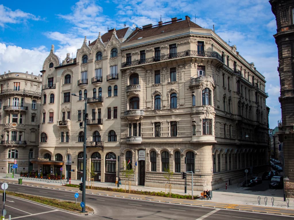 City Hotel Matyas - photo 1