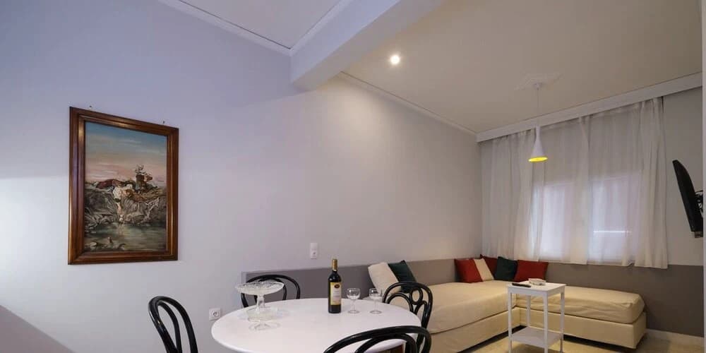 Classic Studio with Jacuzzi in Drosopoulou - photo 1