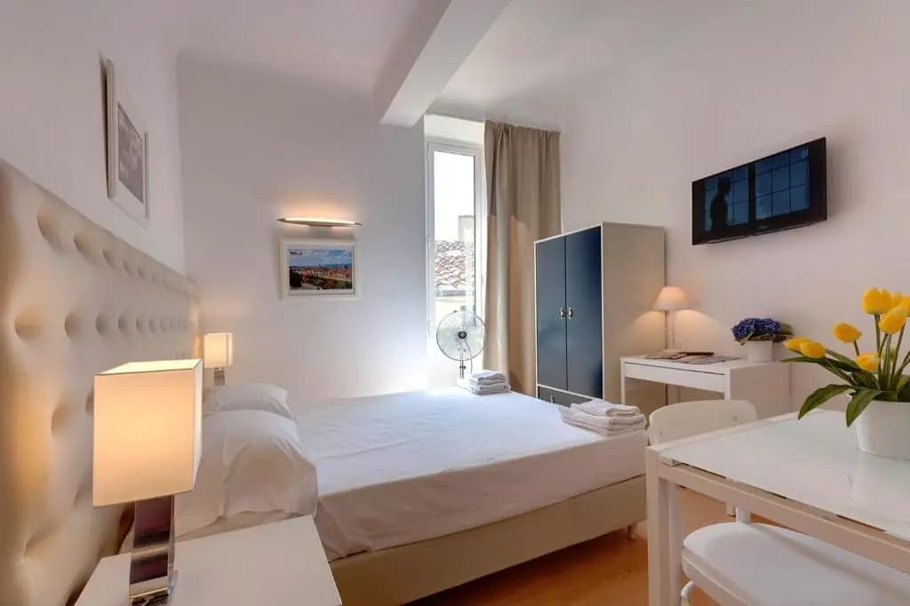Silvio studio apartment for 2 people, Florence - photo 16