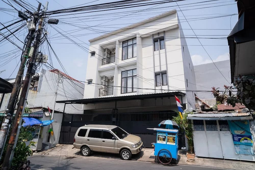 KoolKost near Pasar Baru - photo 14