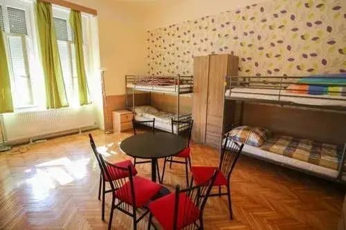 East Station Hostel - photo 11
