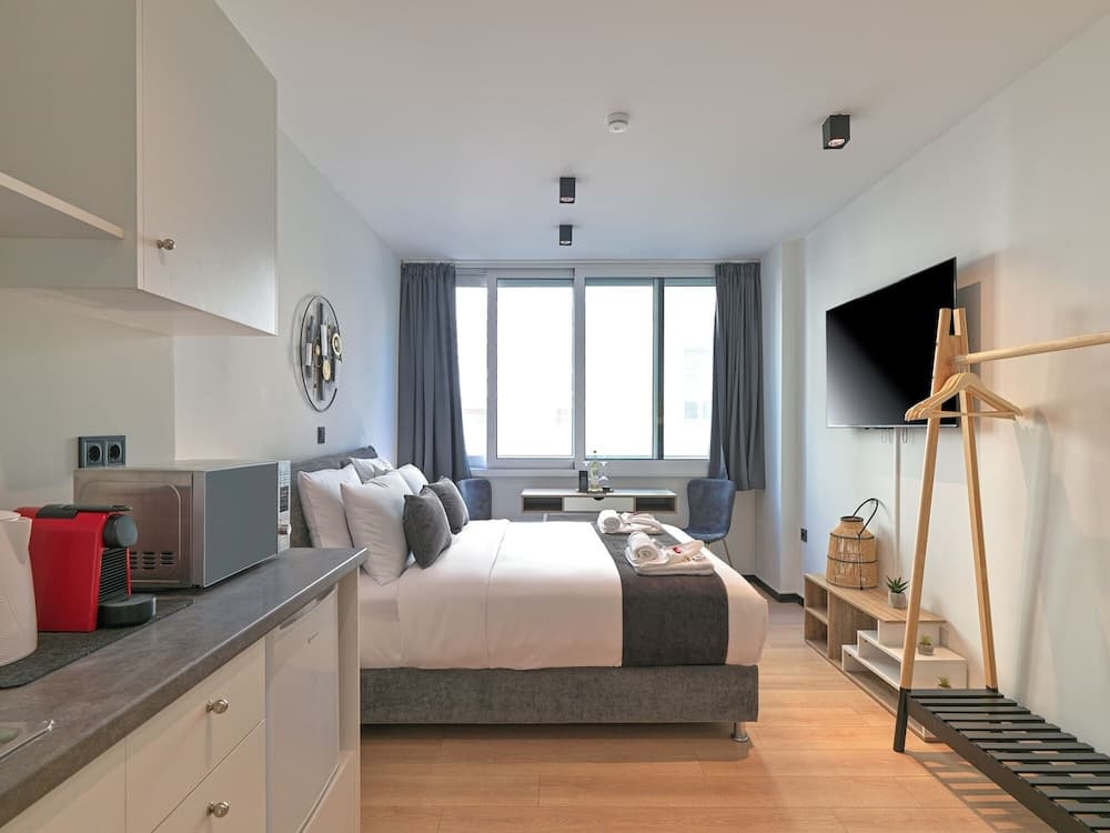 Athens Eleven Luxury Apartments - photo 21