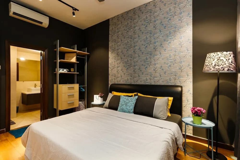Cozy & Modern Guesthouse @ Regalia Residence - main photo