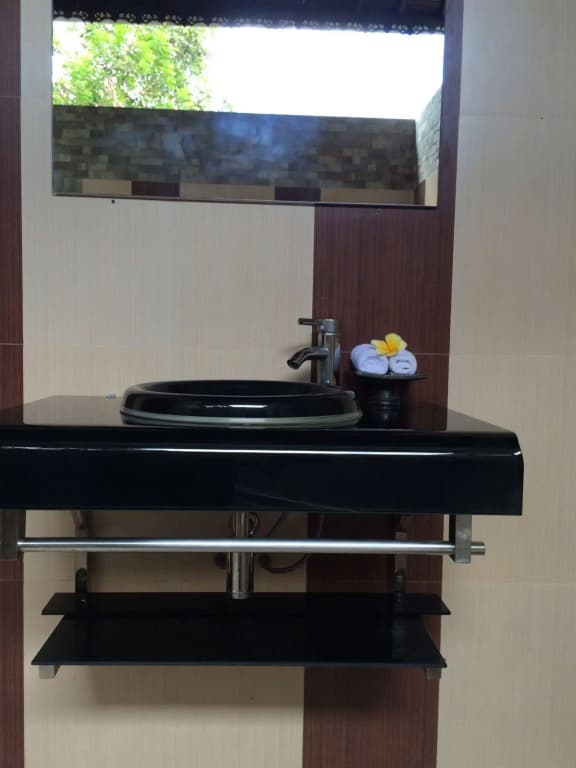 Uma Dewi Guest House - photo 11