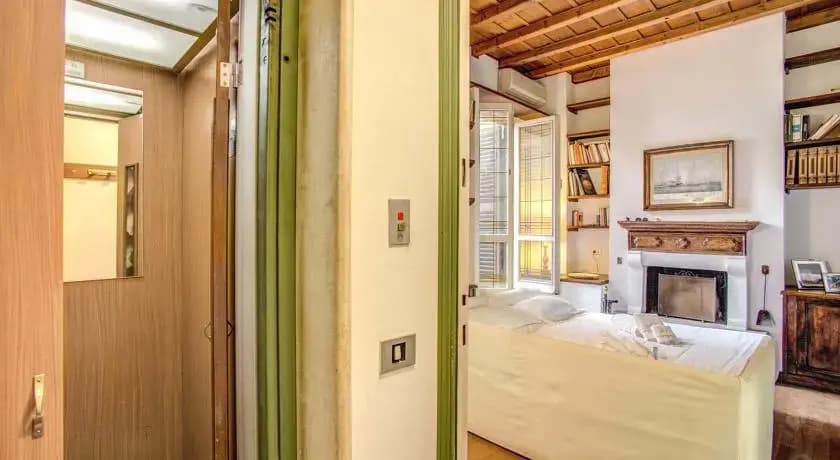 HI Spagna apartment Rome - photo 3