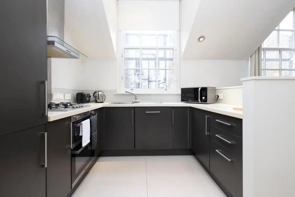 ALTIDO Contemporary and Vibrant 1BR flat near Princes Street - photo 18