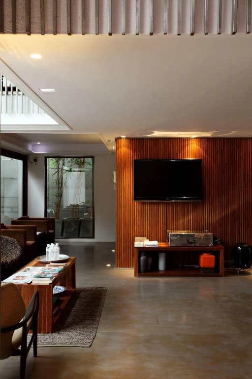 LUXX Langsuan Hotel - photo 20