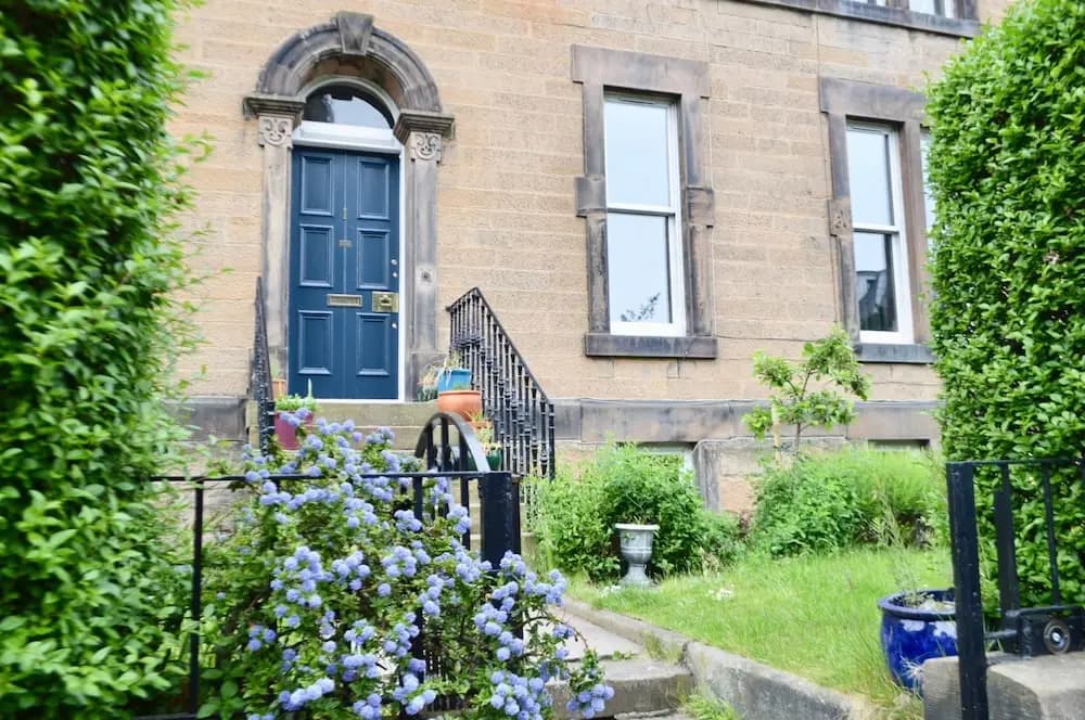3 Bedroom Family Flat in Newington With Garden - main photo